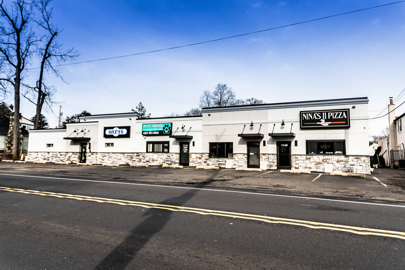 Ninas II Shopping Center Facelift